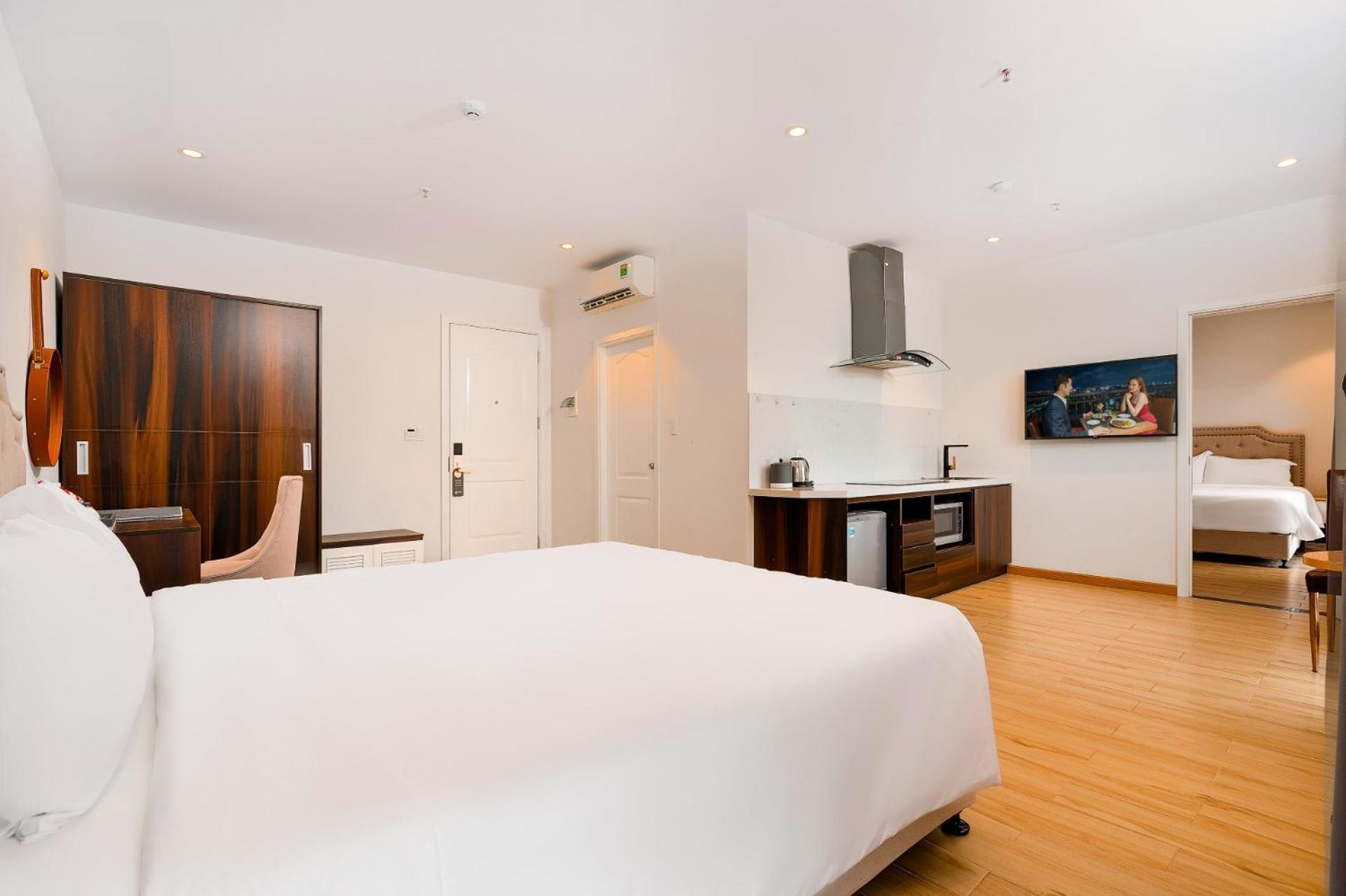 Rhm Luxury And Hotel Da Nang