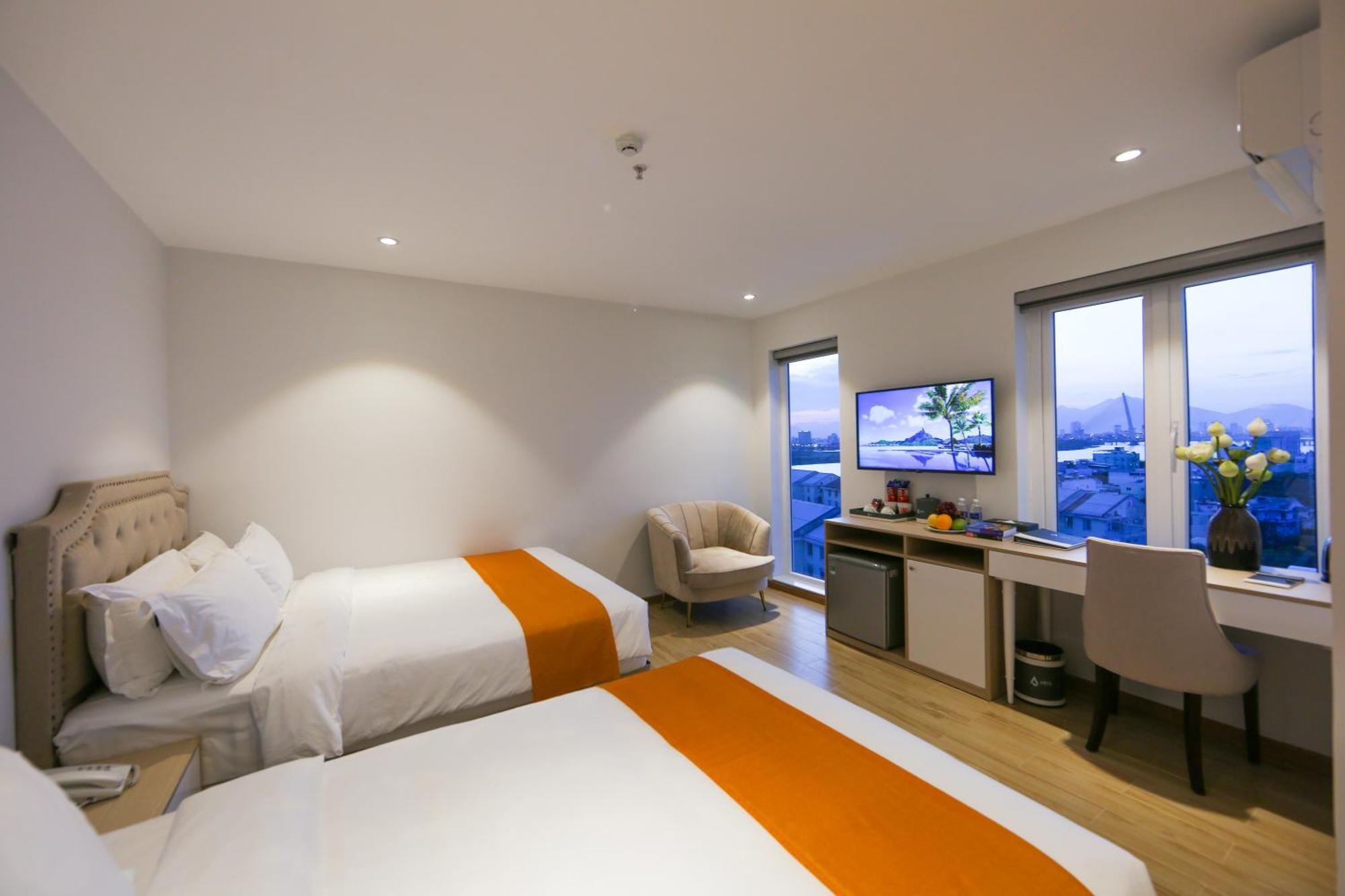 Hotel Rhm Luxury And Da Nang