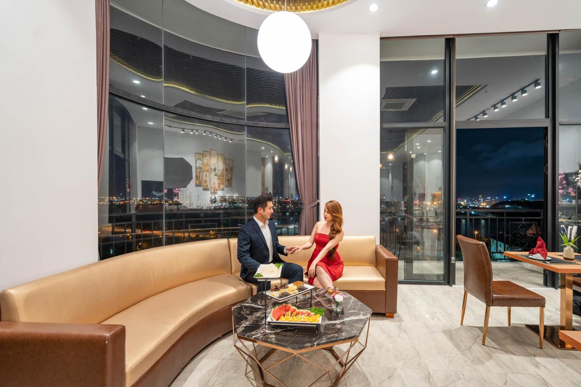 Rhm Luxury And Da Nang